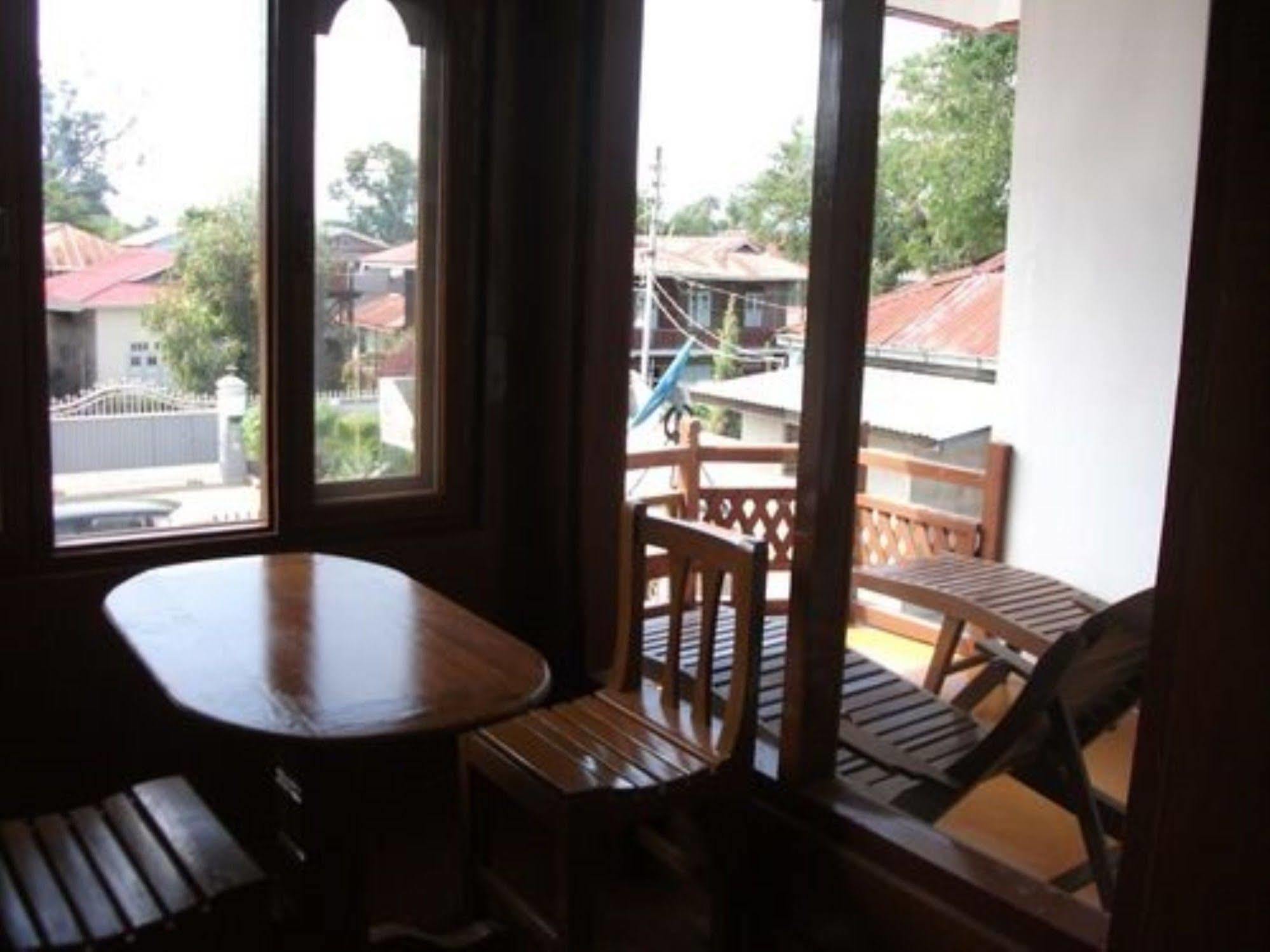 Mingalar Inn Inle Lake Luaran gambar